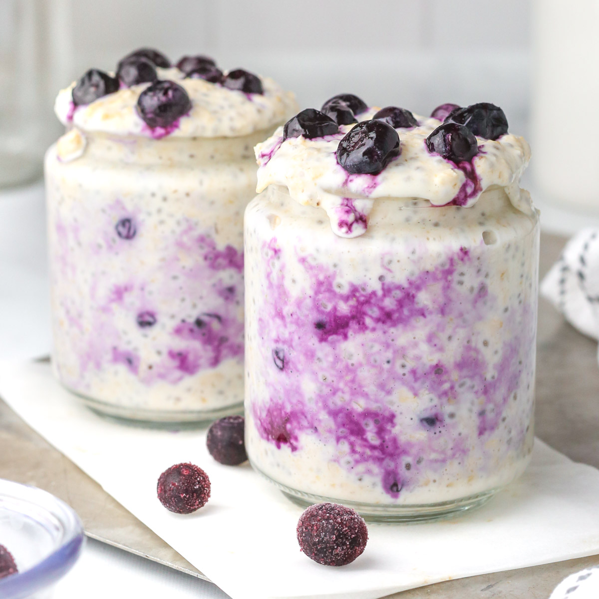 blueberry cheesecake overnight oats - Article 1